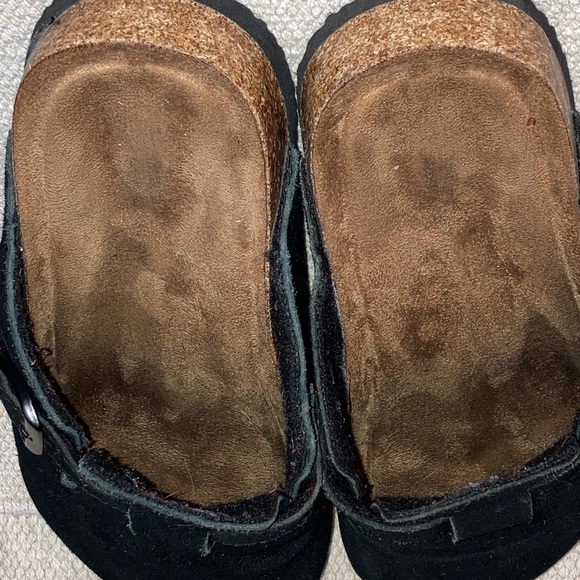 Time and Tru memory foam size 7 women’s slip on shoe Black Suede Sandals - Picture 4 of 13